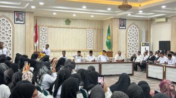 Kanwil Kemenag Aceh Janji Perjuangkan Honorer Madrasah Swasta ke Jakarta; Akan Data Ulang dan Minta Regulasi Pusat Diubah