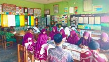 Keluarga Besar MIN Inovasi Nagan Raya gelar Khatam Al-Quran bersama para Guru, Staf Administrasi dan Murid usai shalat Dhuha Berjamaah dan bertepatan 15 Ramadan 1447 hijriah di lingkup MIN Inovasi Nagan Raya. Kamis, 5 Maret 2026